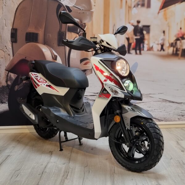 Crox white 45km/u Demo Voertuig