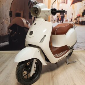 Magnolia White / Mahagoni brown