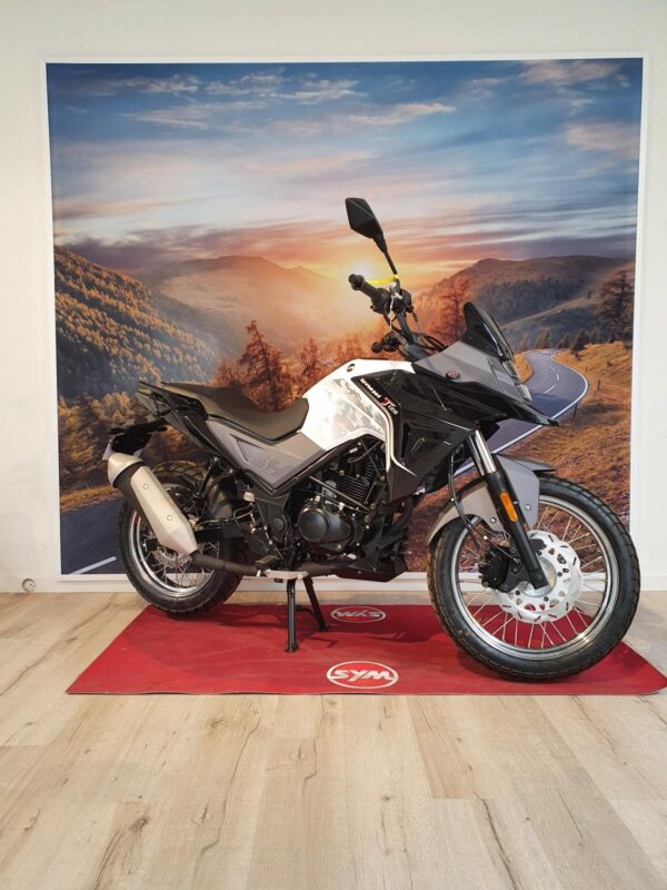 NH-T 125 Black / White