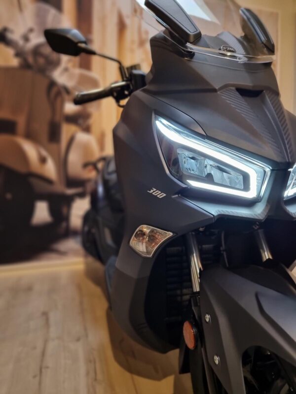 Sym JoyMax Z+ 300cc matt black